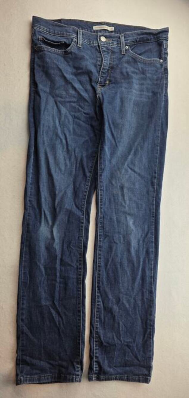 Levi's 314 Shaping Straight Blue Jean Size 32